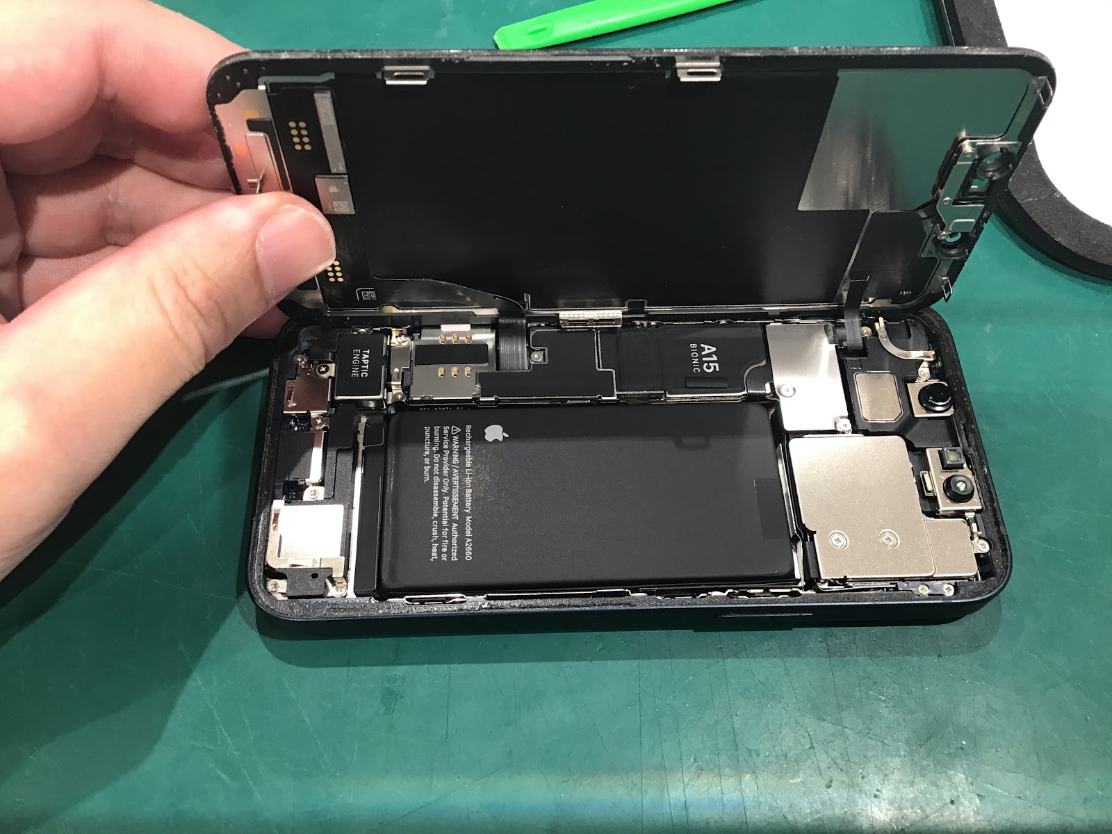 iPhone13miniのバッテリー交換を承りました！